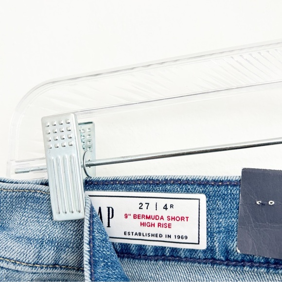 SOLD NEW GAP Denim Jean 9" Bermuda Short High Rise Size 27 / 4R - Picture 4 of 9